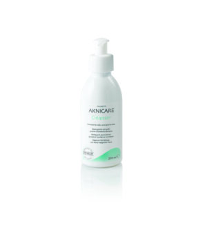 E1C-200_Flacone_Cosmetic AKNICARE Cleanser 200 ml